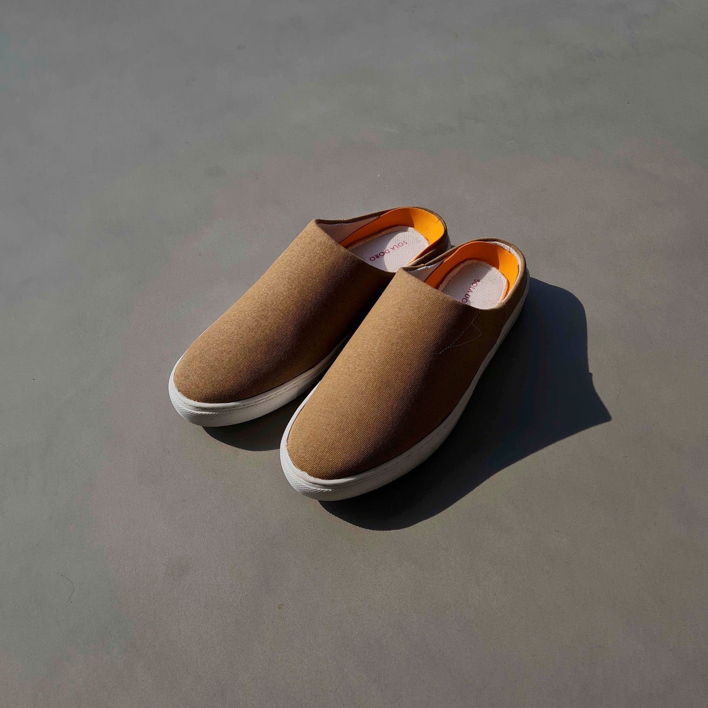 Oxo Slippers - Tan